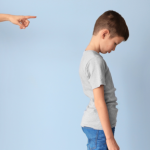 Disiplin Positif vs Hukuman: Mana yang Lebih Efektif Membentuk Karakter Anak?