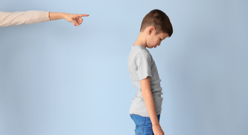 Disiplin Positif vs Hukuman: Mana yang Lebih Efektif Membentuk Karakter Anak?