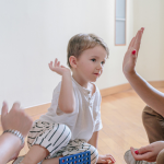 Membentuk Karakter Anak: 5 Nilai Moral Utama yang Harus Ditanamkan Sejak Dini