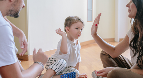 Membentuk Karakter Anak: 5 Nilai Moral Utama yang Harus Ditanamkan Sejak Dini