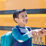 Memahami Tahapan Perkembangan Moral Anak (Kohlberg): Panduan Orang Tua